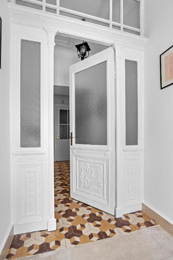 White Imperial Apartment Póla Kültér fotó